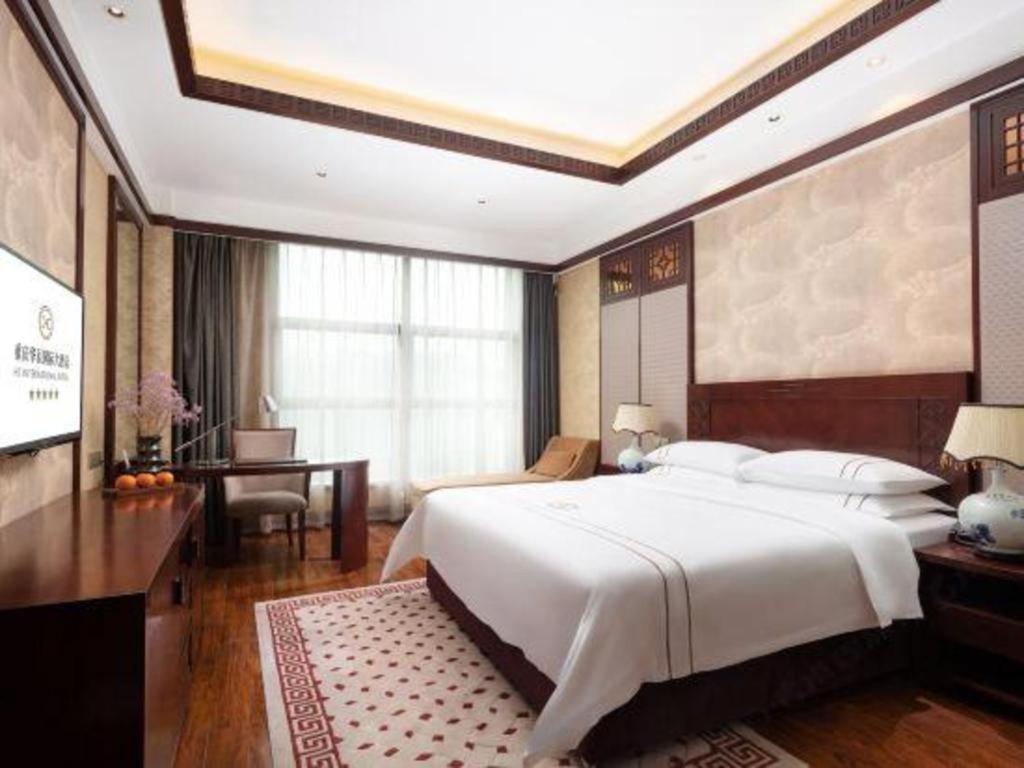 Chongqing Huachen International Hotel Экстерьер фото