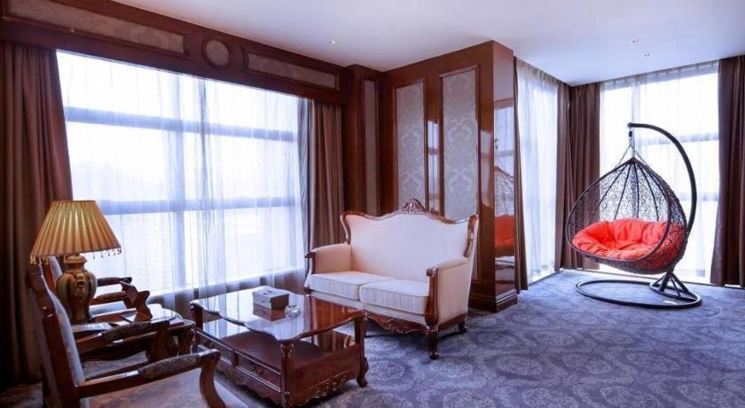 Chongqing Huachen International Hotel Экстерьер фото