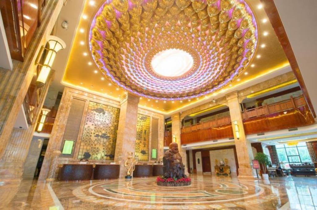 Chongqing Huachen International Hotel Экстерьер фото